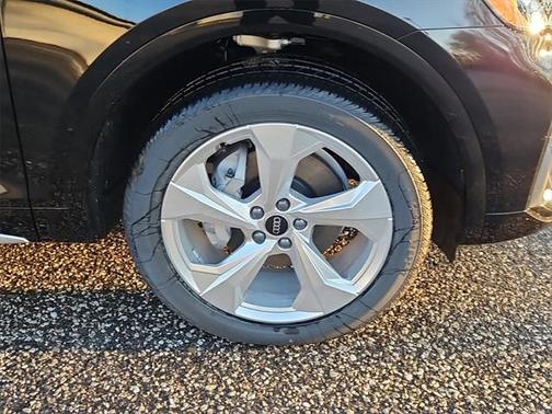 2025 Audi Q5 45 S line Premium Plus