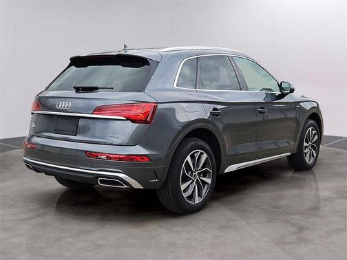2025 Audi Q5 45 S line Premium