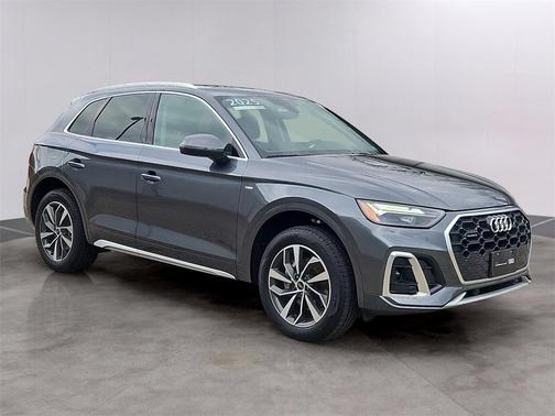 2025 Audi Q5 45 S line Premium