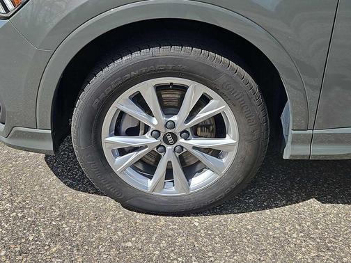 Chronos Gray Metallic 2024 Audi Q3 Premium 45 TFSI S line quattro Tiptronic