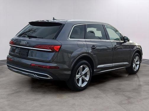 2021 Audi Q7 45 Premium