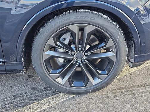 2026 Audi Q7 55 Premium Plus