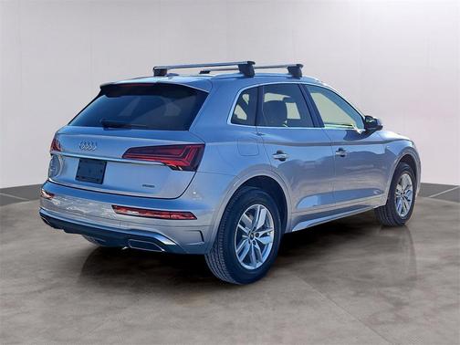 2023 Audi Q5 45 S line Premium