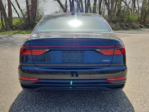 2024 Audi A8 L 55 TFSI quattro Tiptronic