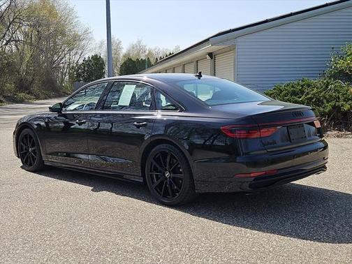2024 Audi A8 L 55 TFSI quattro Tiptronic