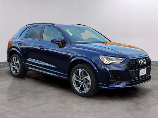 2025 Audi Q3 Premium 45 TFSI S line quattro Tiptronic