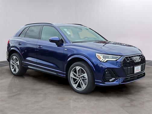 2025 Audi Q3 Premium 45 TFSI S line quattro Tiptronic
