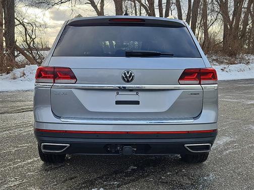 2023 Volkswagen Atlas 3.6L SE w/Technology