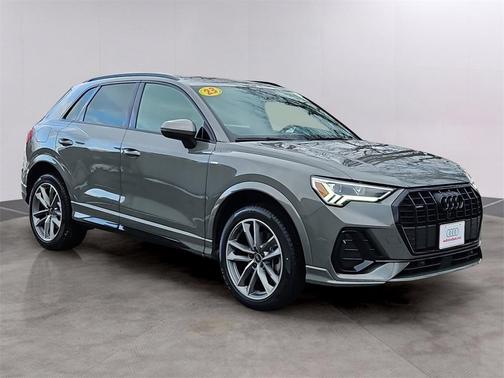2023 Audi Q3 Premium 45 TFSI S line quattro Tiptronic