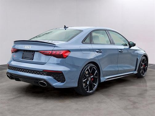 2022 Audi RS 3 TFSI quattro S tronic