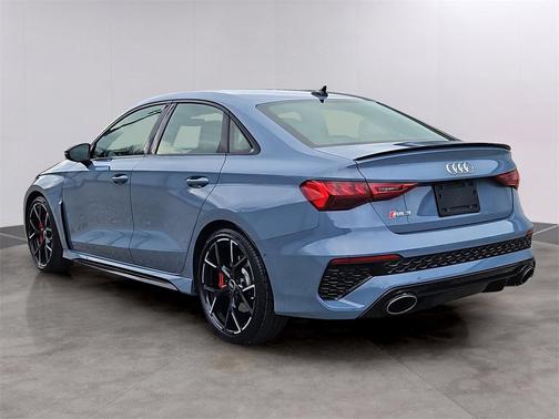 2022 Audi RS 3 TFSI quattro S tronic