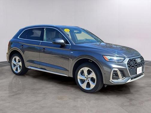2022 Audi Q5 45 S line Prestige