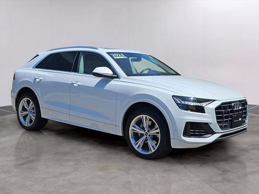 2023 Audi Q8 55 Premium