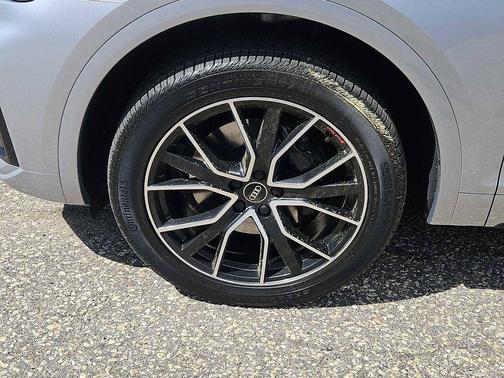 Florett Silver Metallic 2023 Audi SQ5 3.0T Premium Plus