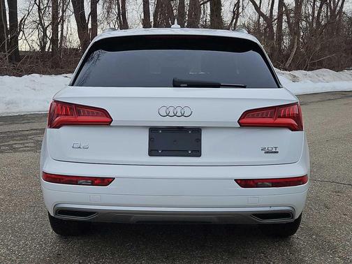 Ibis White 2018 Audi Q5 2.0T Premium