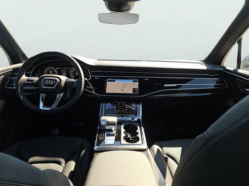 2025 Audi Q7 55 Premium Plus