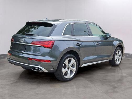 2025 Audi Q5 45 S line Premium Plus