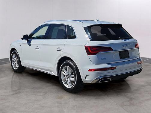 2023 Audi Q5 45 S line Premium
