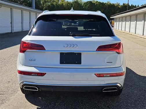 2023 Audi Q5 45 S line Premium
