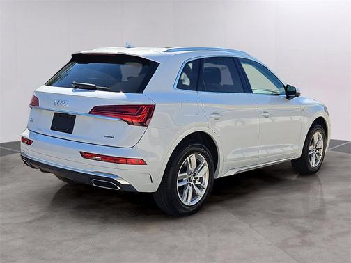 2023 Audi Q5 45 S line Premium