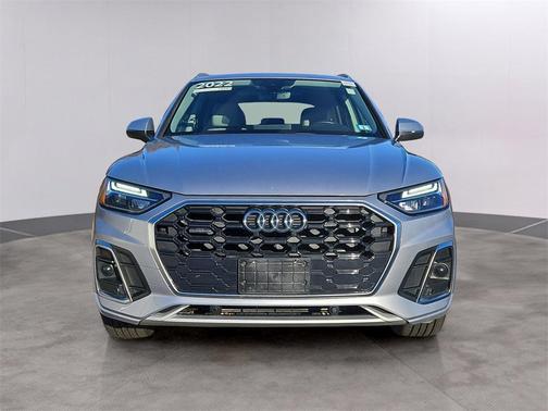 2022 Audi Q5 45 S line Premium