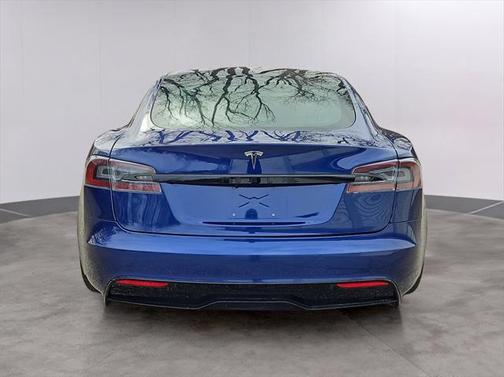 2022 Tesla Model S Base