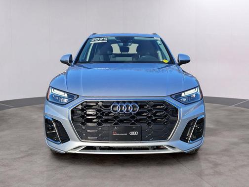 2025 Audi Q5 45 S line Premium Plus