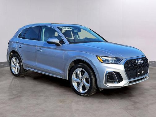 2025 Audi Q5 45 S line Premium Plus