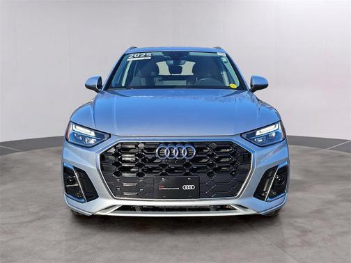 2025 Audi Q5 45 S line Premium Plus