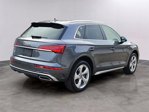 2025 Audi Q5 45 S line Premium Plus