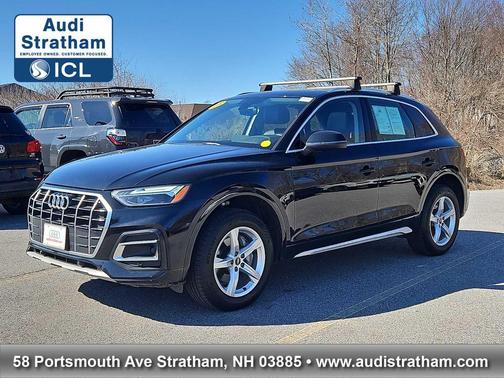 Mythos Black Metallic 2023 Audi Q5 40 Premium