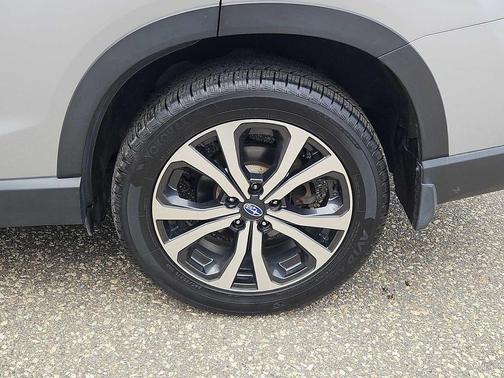 Ice Silver Metallic 2019 Subaru Forester Limited