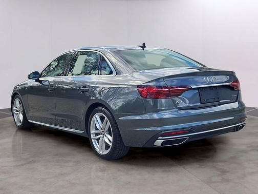 Daytona Gray Pearl Effect 2021 Audi A4 45 S line Premium Plus