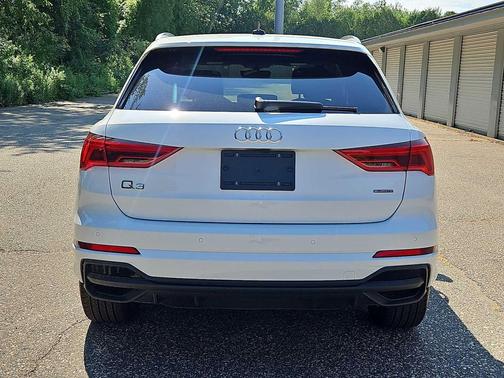 Arkona White 2025 Audi Q3 Premium 45 TFSI S line quattro Tiptronic