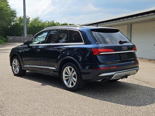 2025 Audi Q7 45 Premium Plus