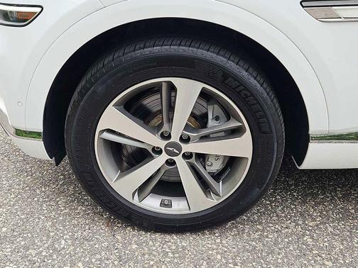 Alta White 2023 Genesis GV80 3.5T