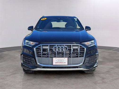 2022 Audi Q7 45 Premium Plus