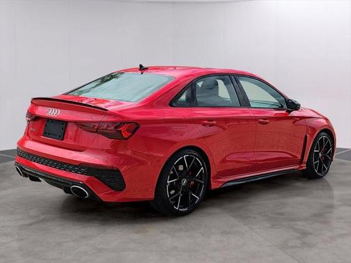 2022 Audi RS 3 TFSI quattro S tronic