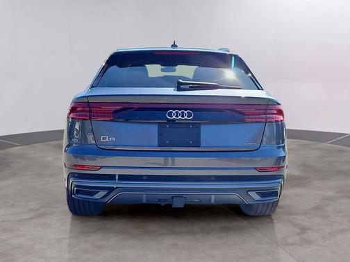 Samurai Gray Metallic 2023 Audi Q8 55 Premium Plus