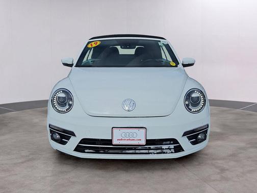2019 Volkswagen Beetle 2.0T SE