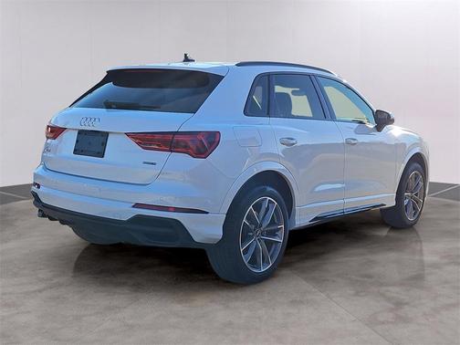 2023 Audi Q3 45 S line Premium Plus