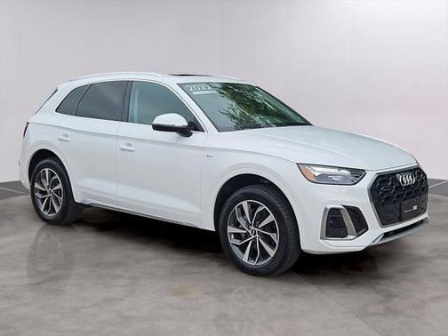 2022 Audi Q5 45 S line Premium