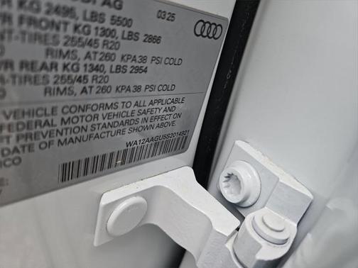 2025 Audi Q5 Premium Plus