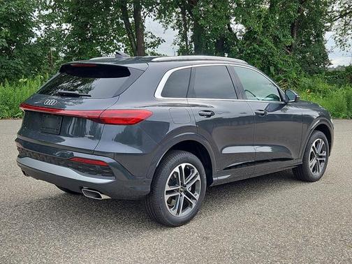 2025 Audi Q5 Premium Plus
