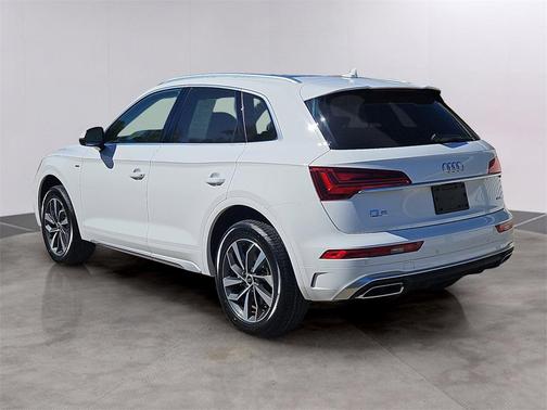 2024 Audi Q5 45 S line Premium Plus