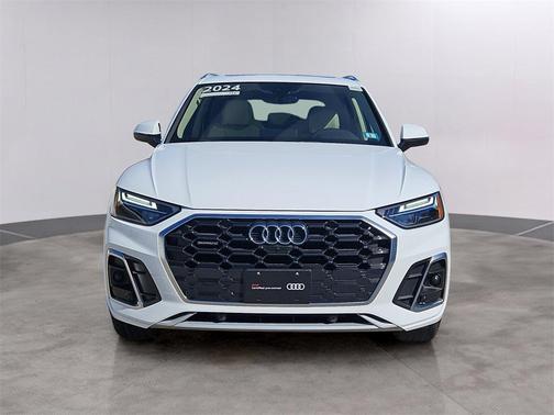 2024 Audi Q5 45 S line Premium Plus