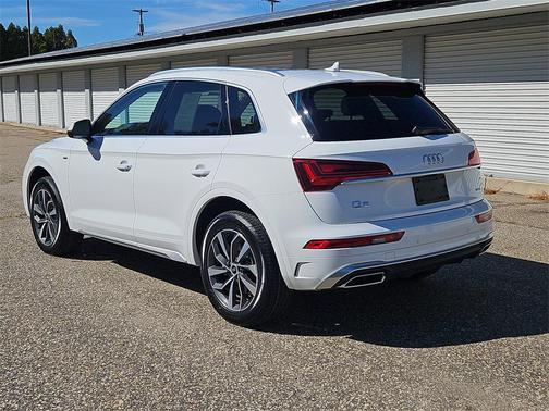 2024 Audi Q5 45 S line Premium Plus