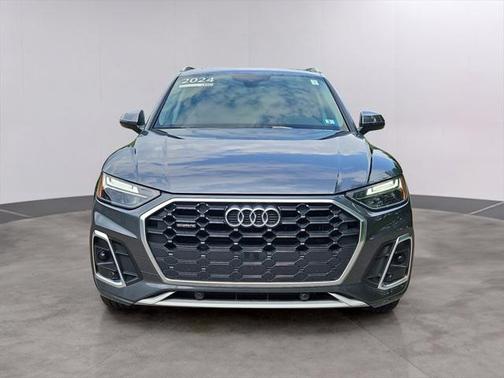 2024 Audi Q5 45 S line Premium