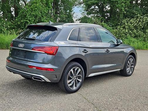 2024 Audi Q5 45 S line Premium