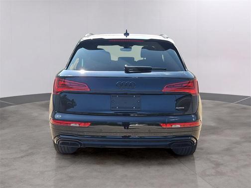 2025 Audi Q5 45 S line Premium Plus
